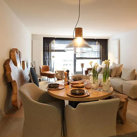 Lombokliving I Luxury 2bdr & Parking Lippenslaan Knokke-Heist